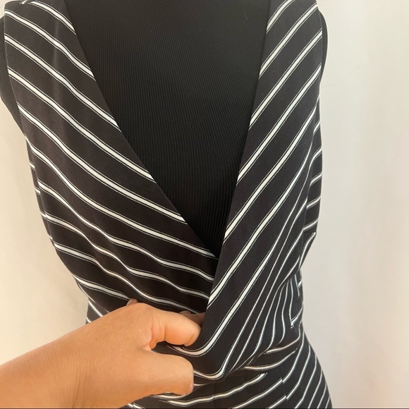 Donna Morgan Dress Faux Wrap Midi Tank Top Striped Pleated Fit Flare Size 8 M - Picture 3 of 7